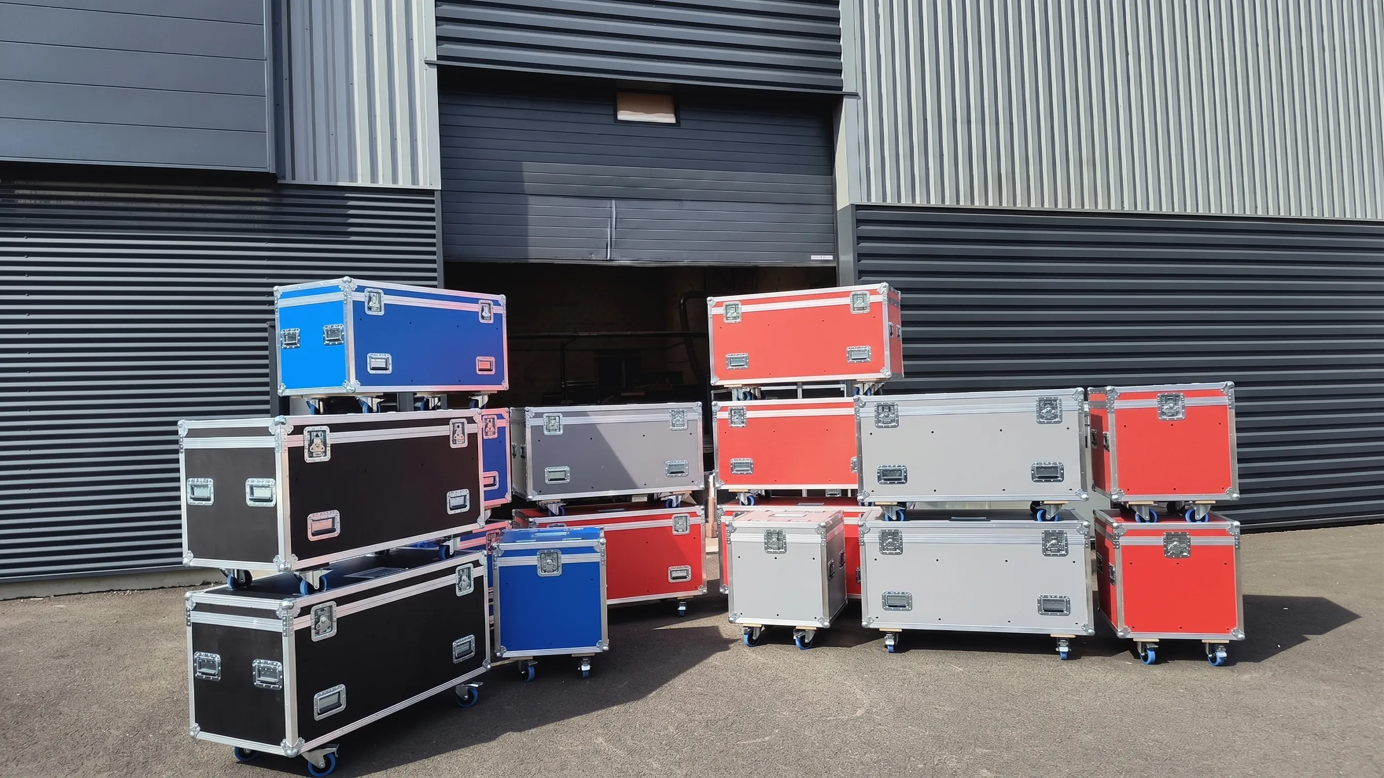 Atelier de fabrication de flight cases sur mesure KDMS